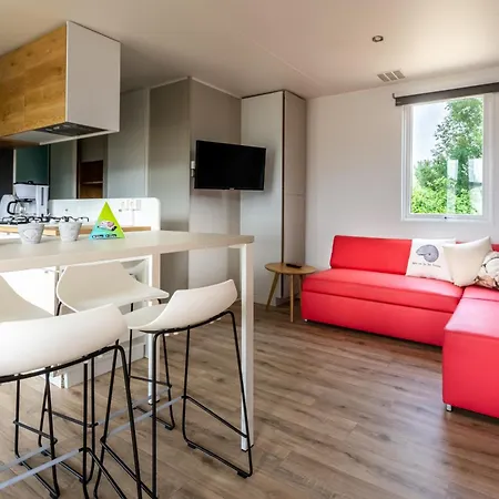 Holiday home Muschel 61 *